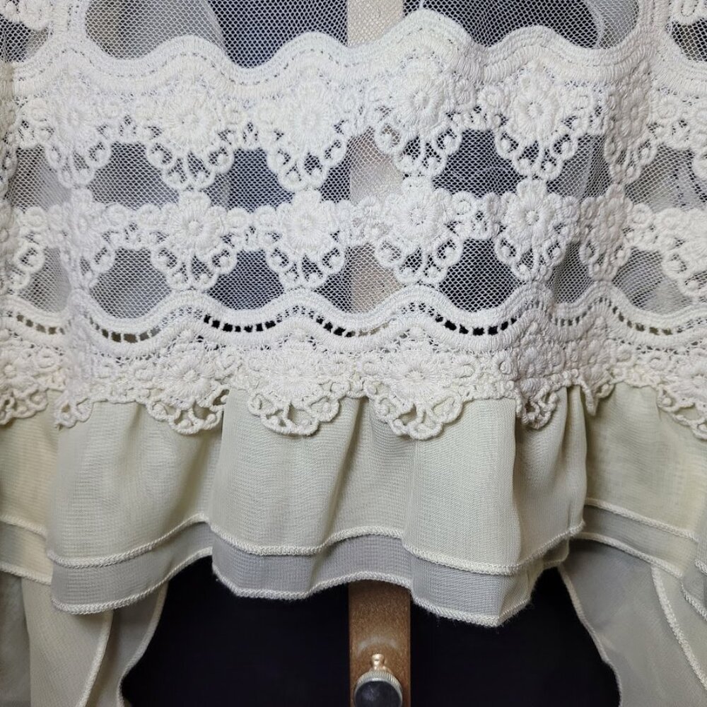 Umgee Women's Boho Style Lace Ruffle Crop Vest S/M - Picture 8 of 10